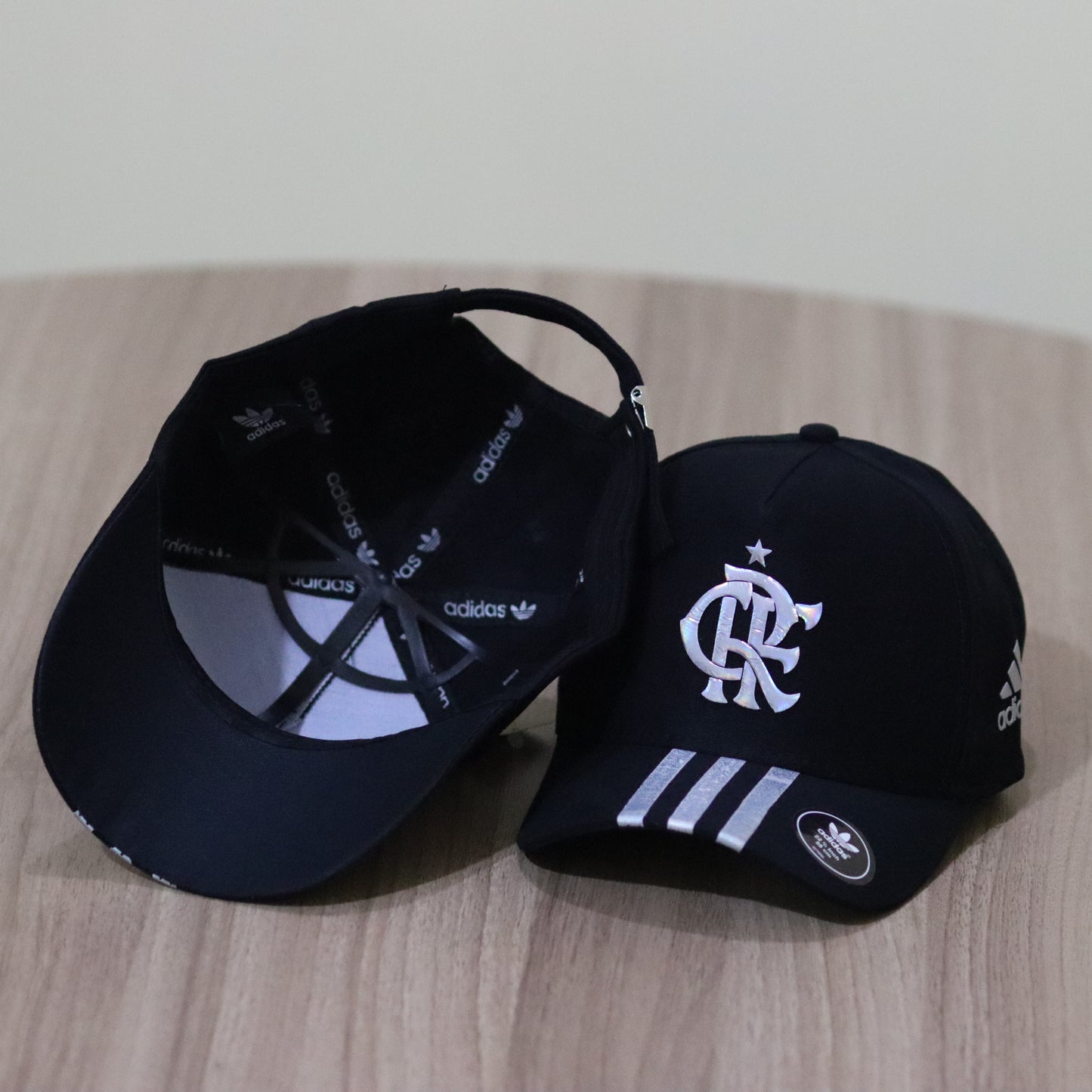 Boné Flamengo Adidas Preto com Listras